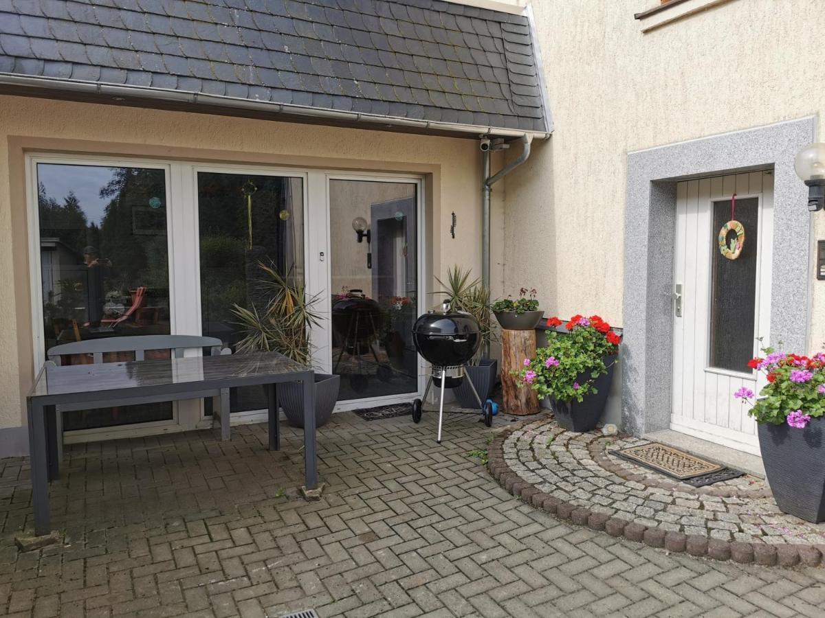 Ferienwohnung Haus Sonnenblick Burkhardtsdorf Exterior foto