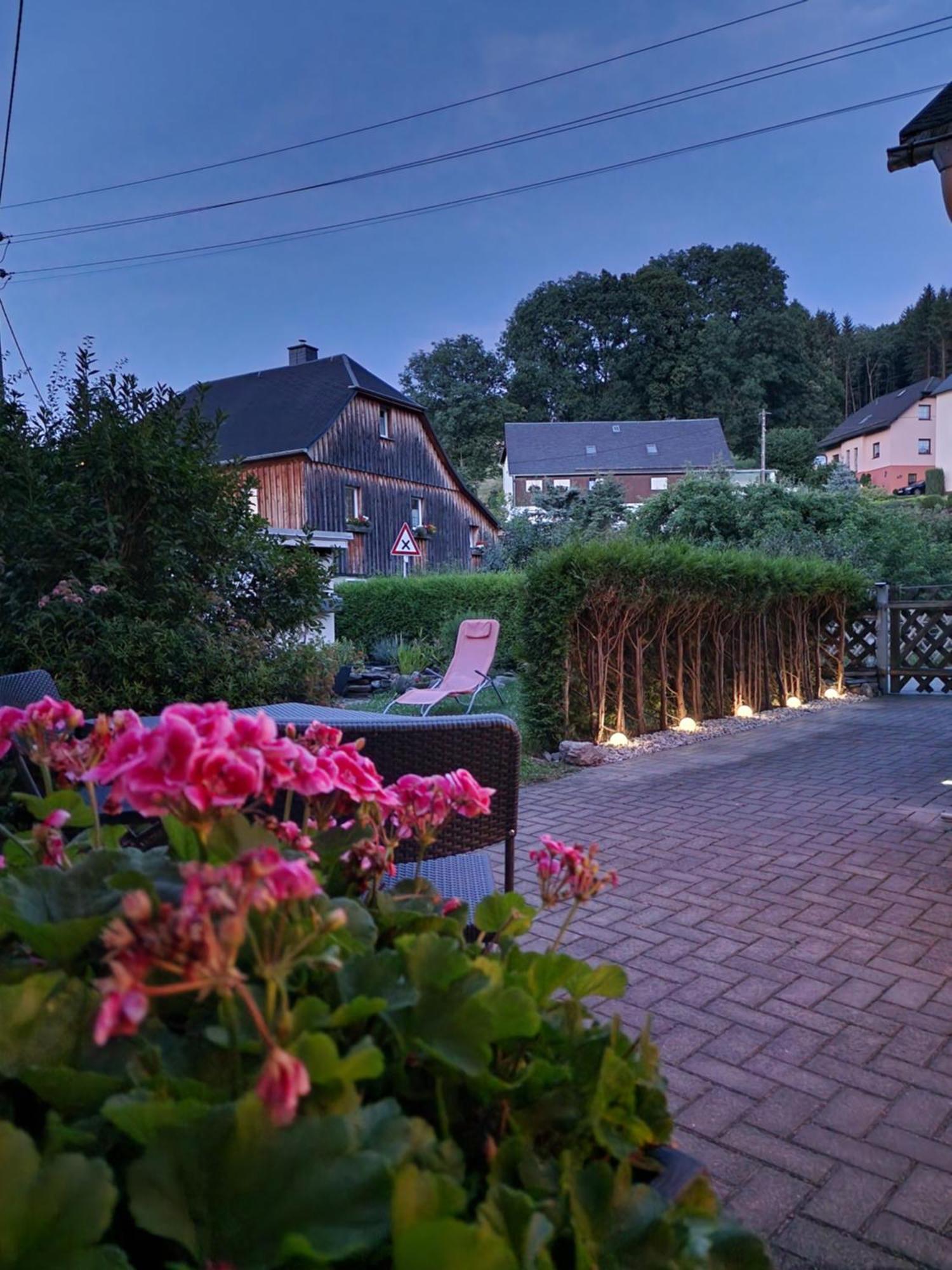 Ferienwohnung Haus Sonnenblick Burkhardtsdorf Exterior foto